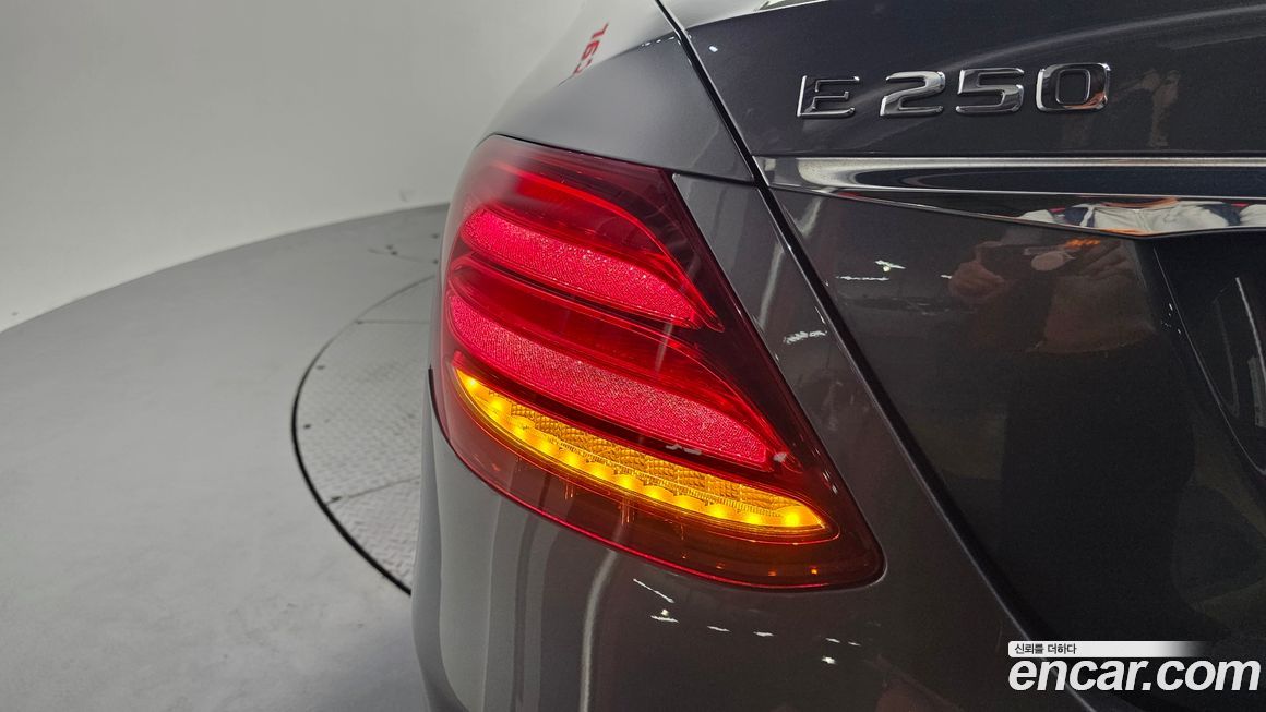 Mercedes-Benz E-Class 2020