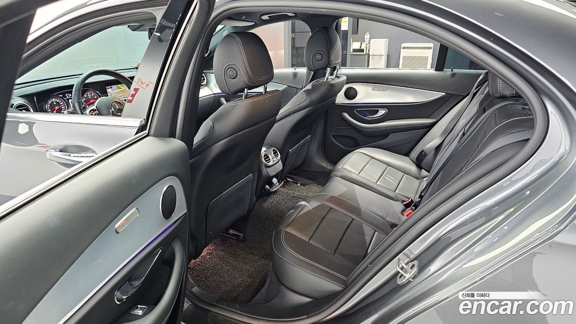 Mercedes-Benz E-Class 2020