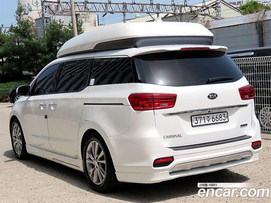 Kia Canival 2020