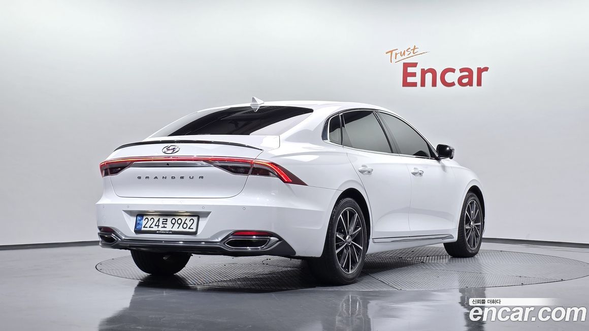 Hyundai Grandeur 2022