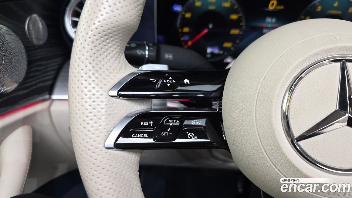 Mercedes-Benz E-Class 2021