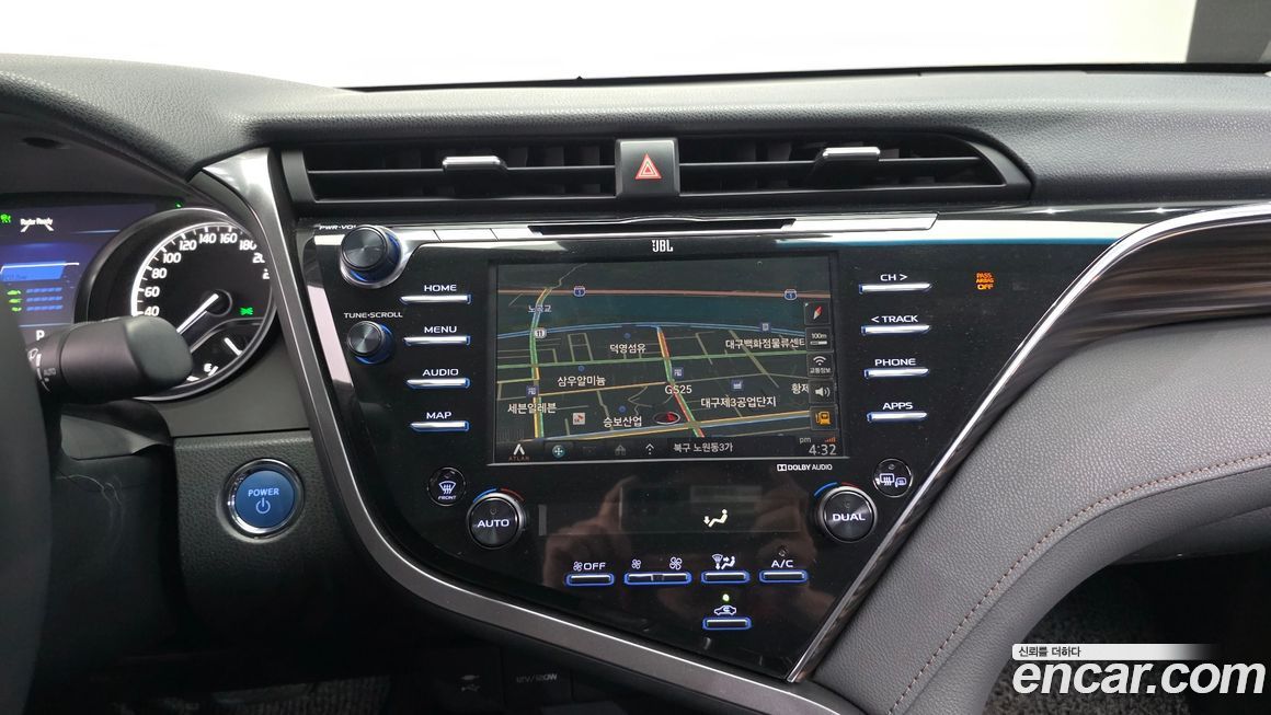 Toyota Camry 2018