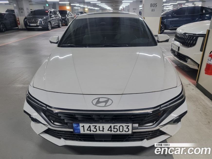 Hyundai AVANTE 2024