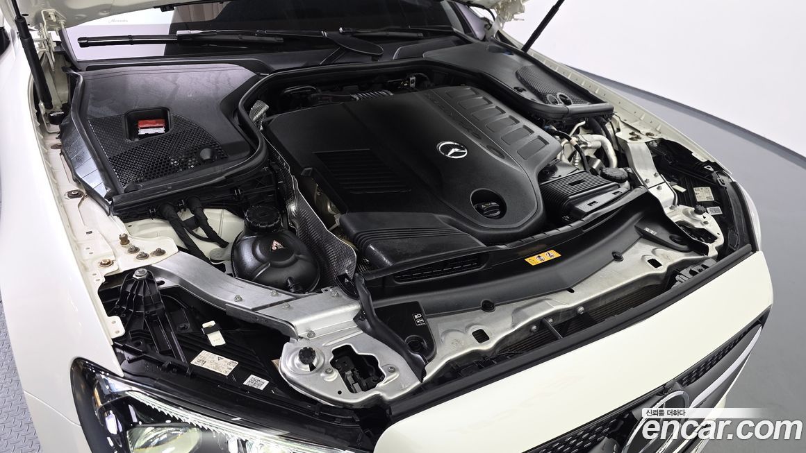 Mercedes-Benz E-Class 2021