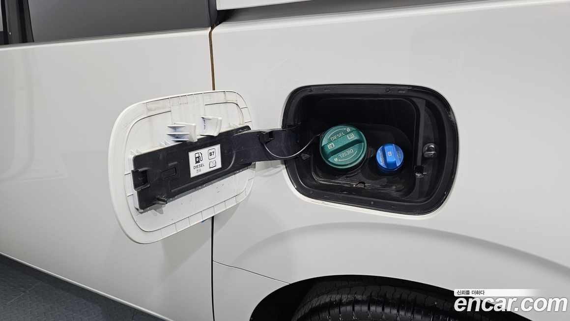 Hyundai Staria 2023