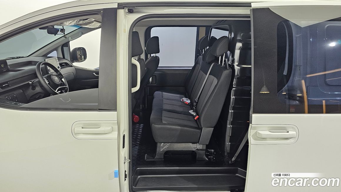 Hyundai Staria 2023