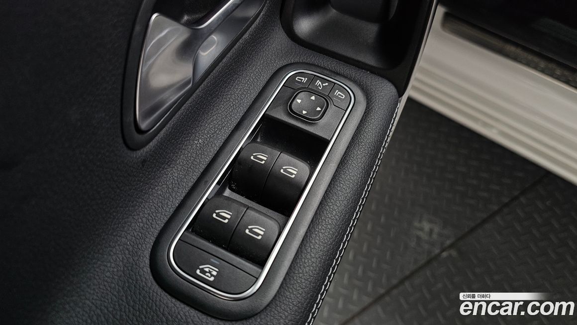 Mercedes-Benz A-Class 2021
