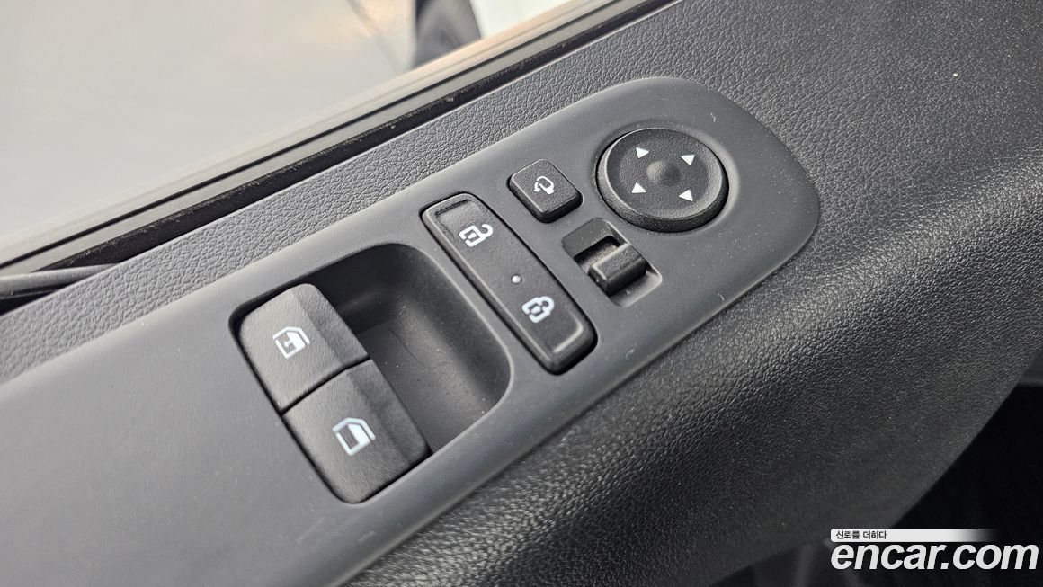 Hyundai Staria 2023