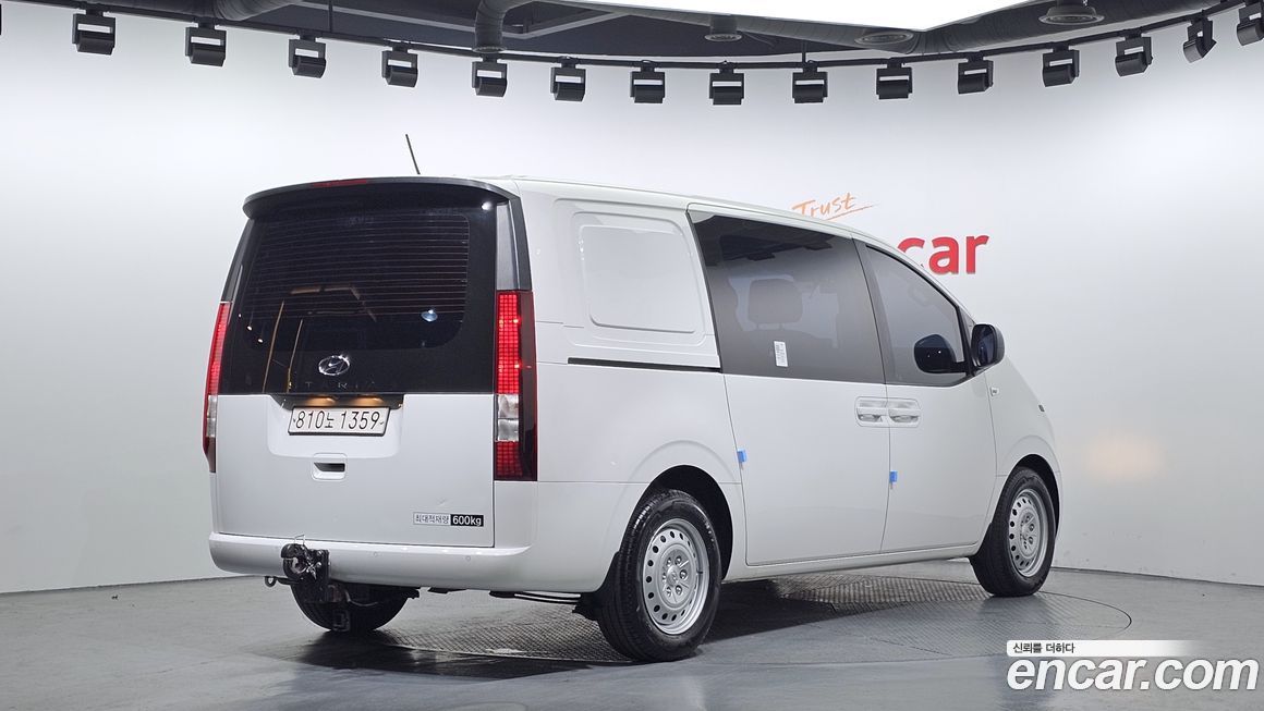 Hyundai Staria 2023