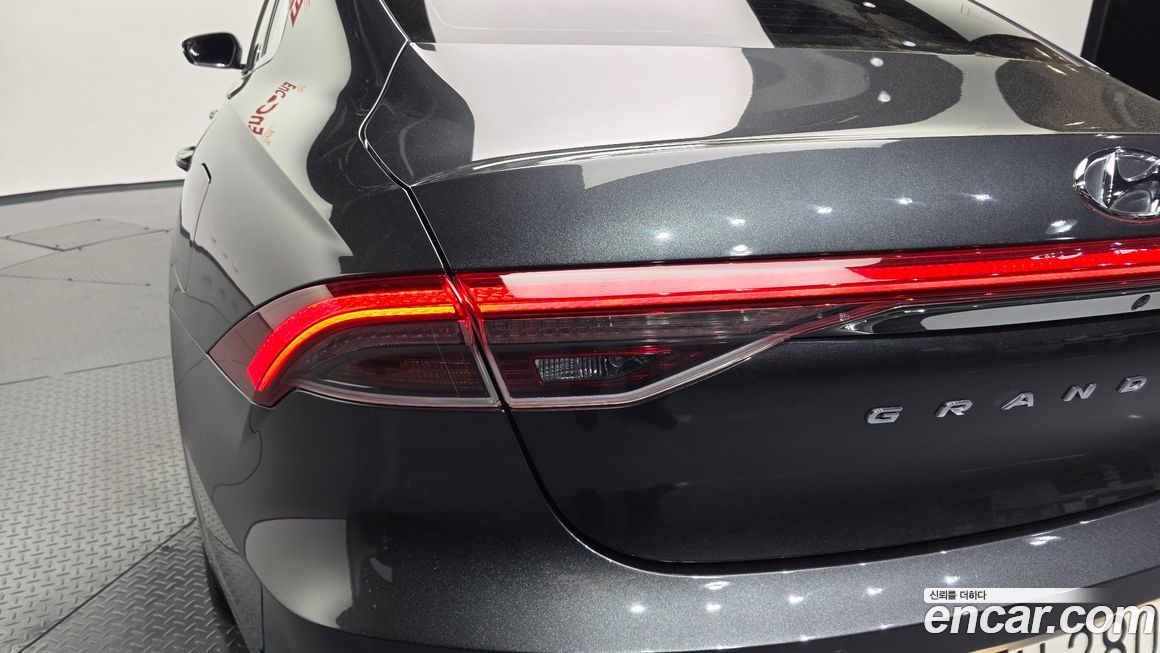 Hyundai Grandeur 2020