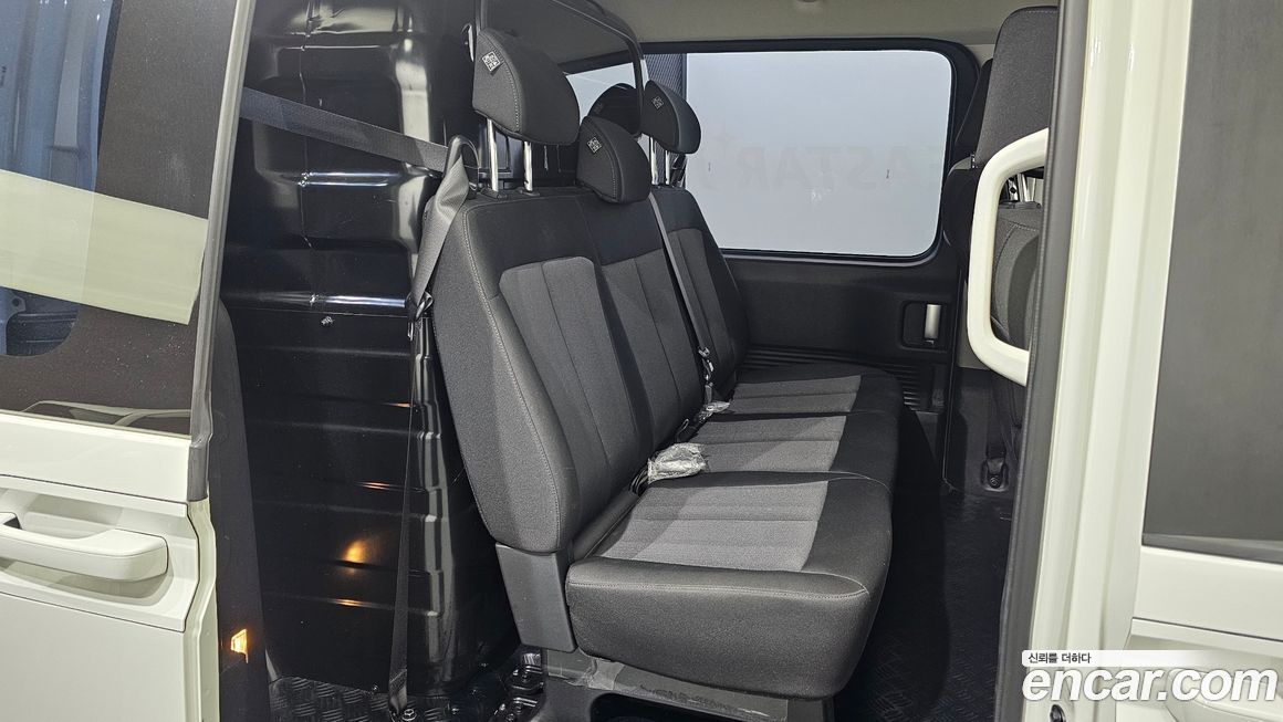 Hyundai Staria 2023