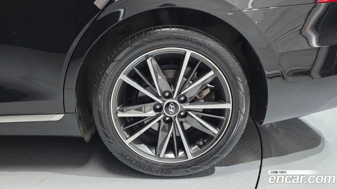 Hyundai Grandeur 2022