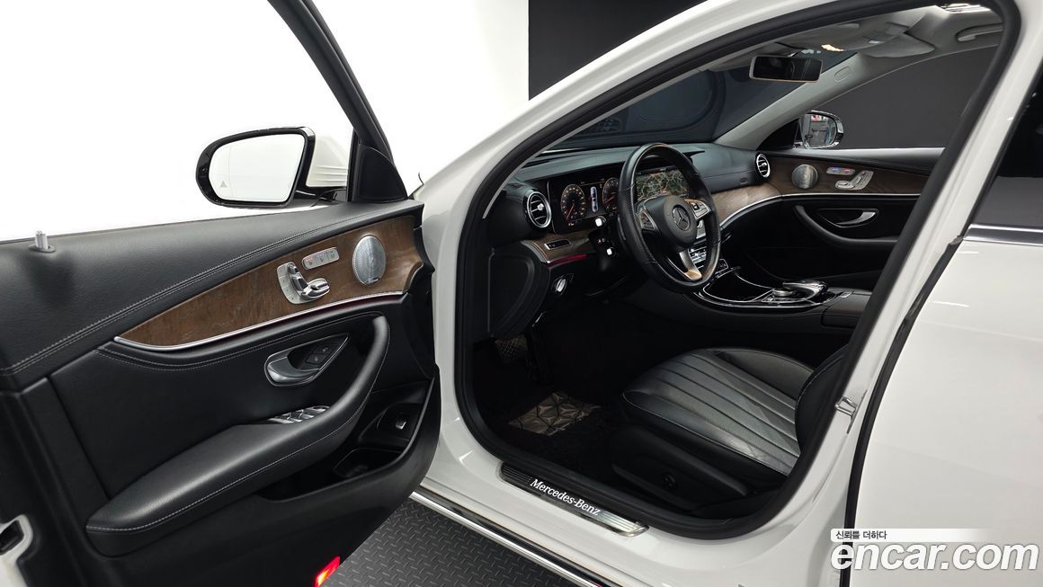 Mercedes-Benz E-Class 2018