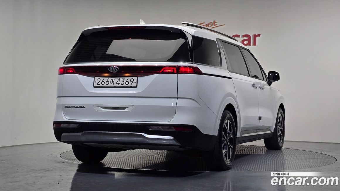 Kia Canival 2021