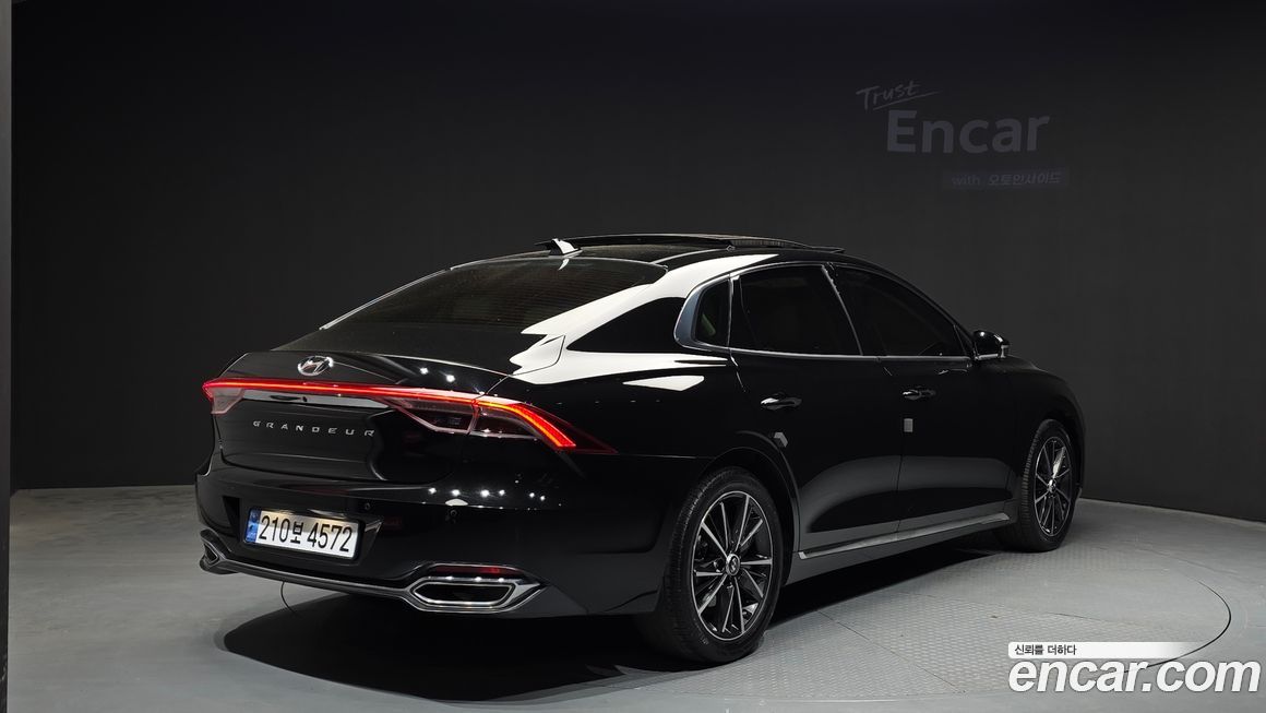 Hyundai Grandeur 2022