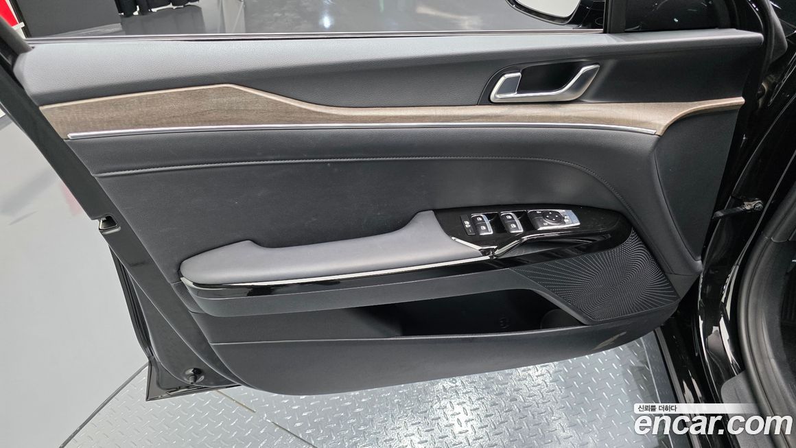 Kia K5 2023
