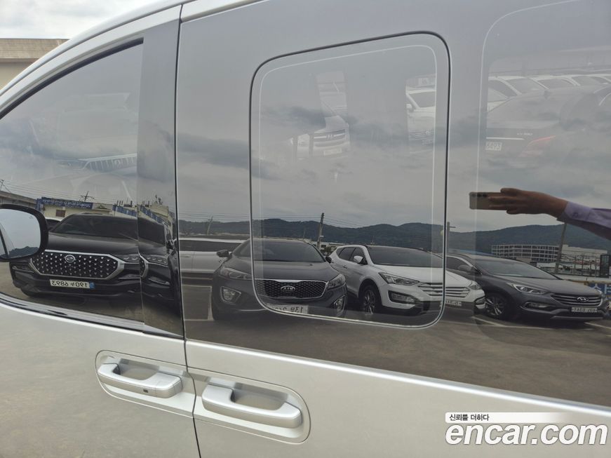 Hyundai Staria 2022