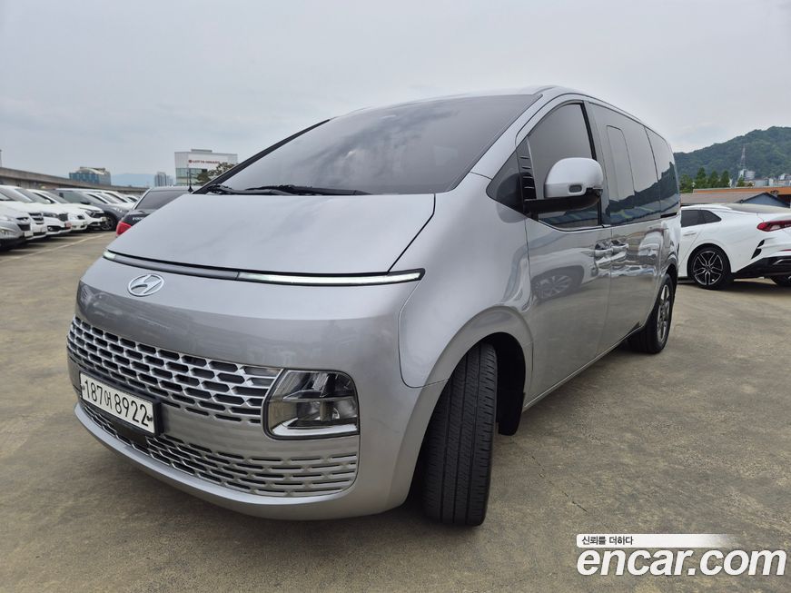 Hyundai Staria 2022