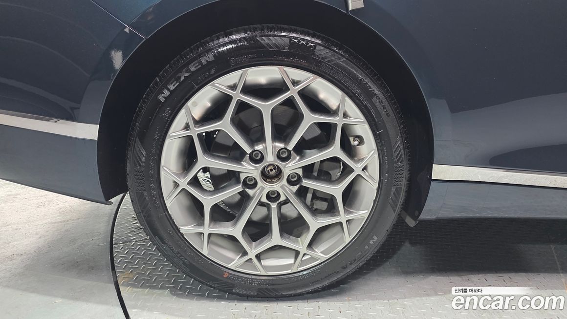 Genesis G80 2021