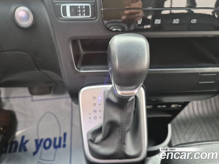Hyundai Staria 2022
