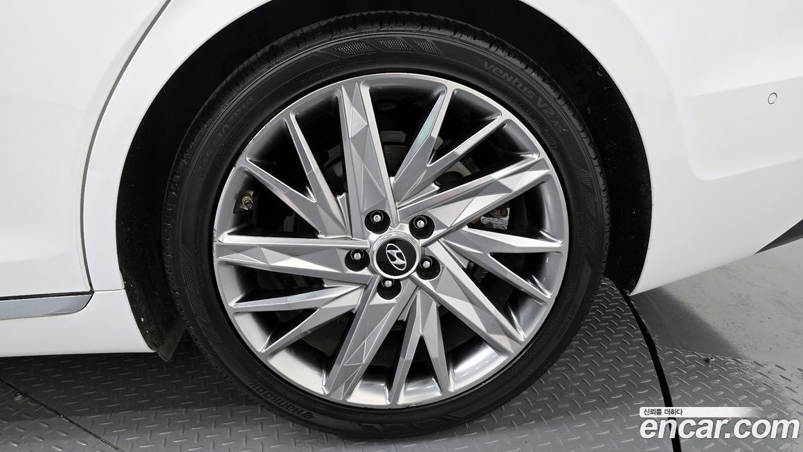 Hyundai Grandeur 2020