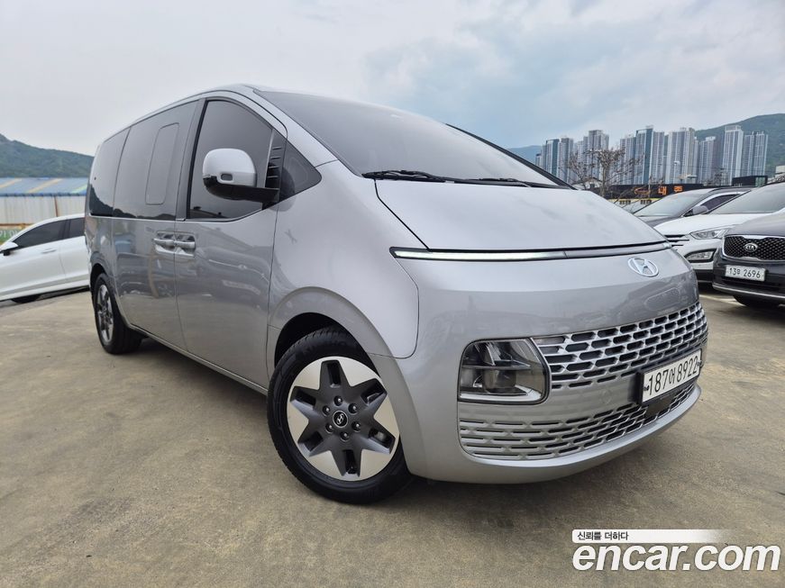 Hyundai Staria 2022