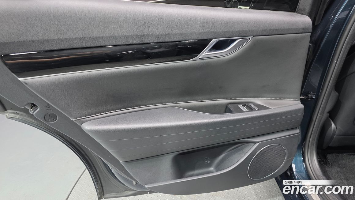 Genesis G80 2021