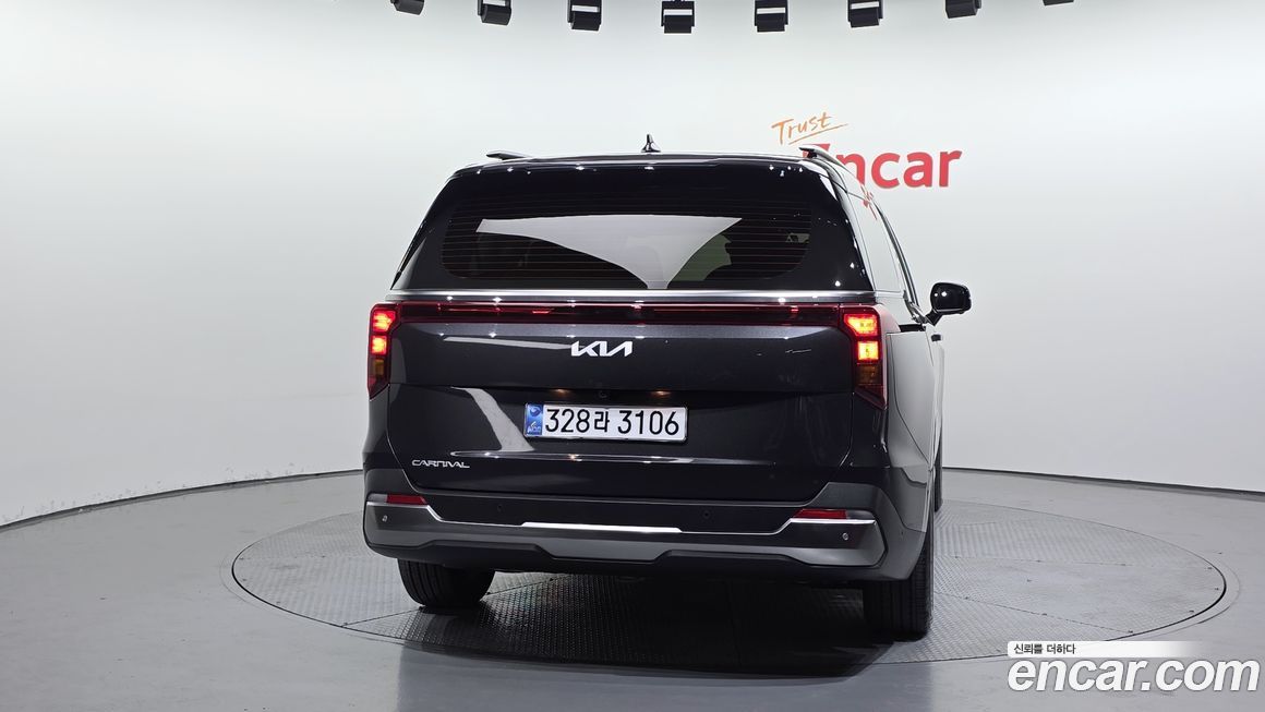Kia Canival 2024