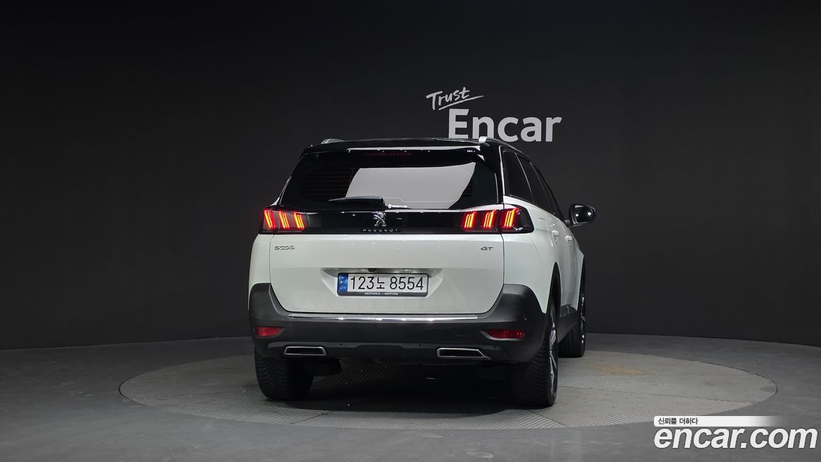 Peugeot 5008 2022