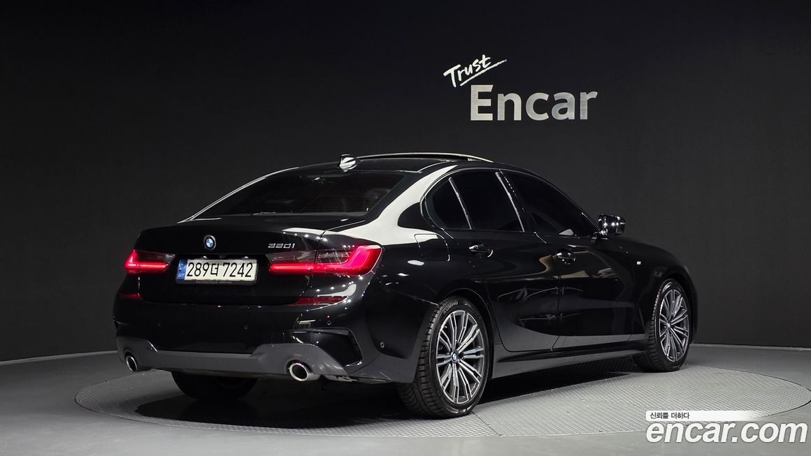 BMW 3-Series 2021