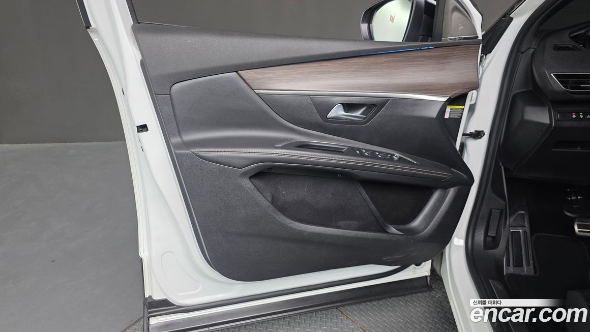 Peugeot 5008 2022