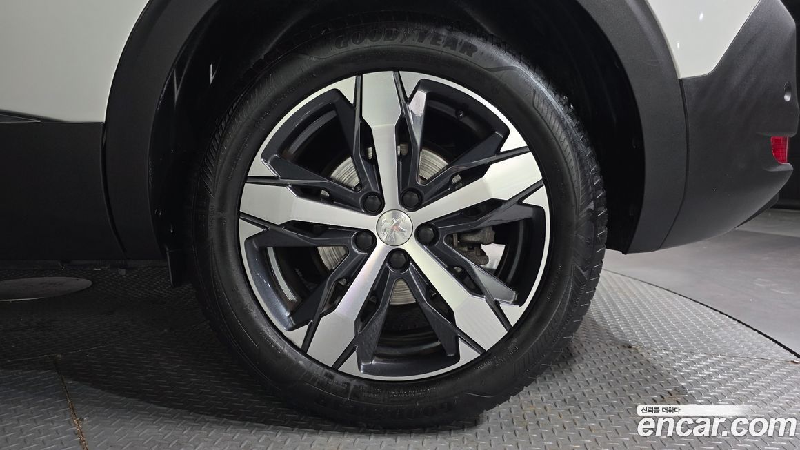 Peugeot 5008 2022