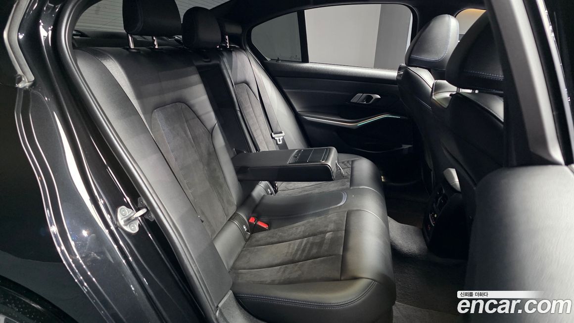 BMW 3-Series 2021