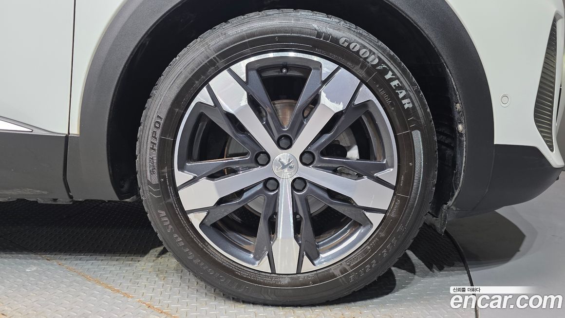Peugeot 5008 2022