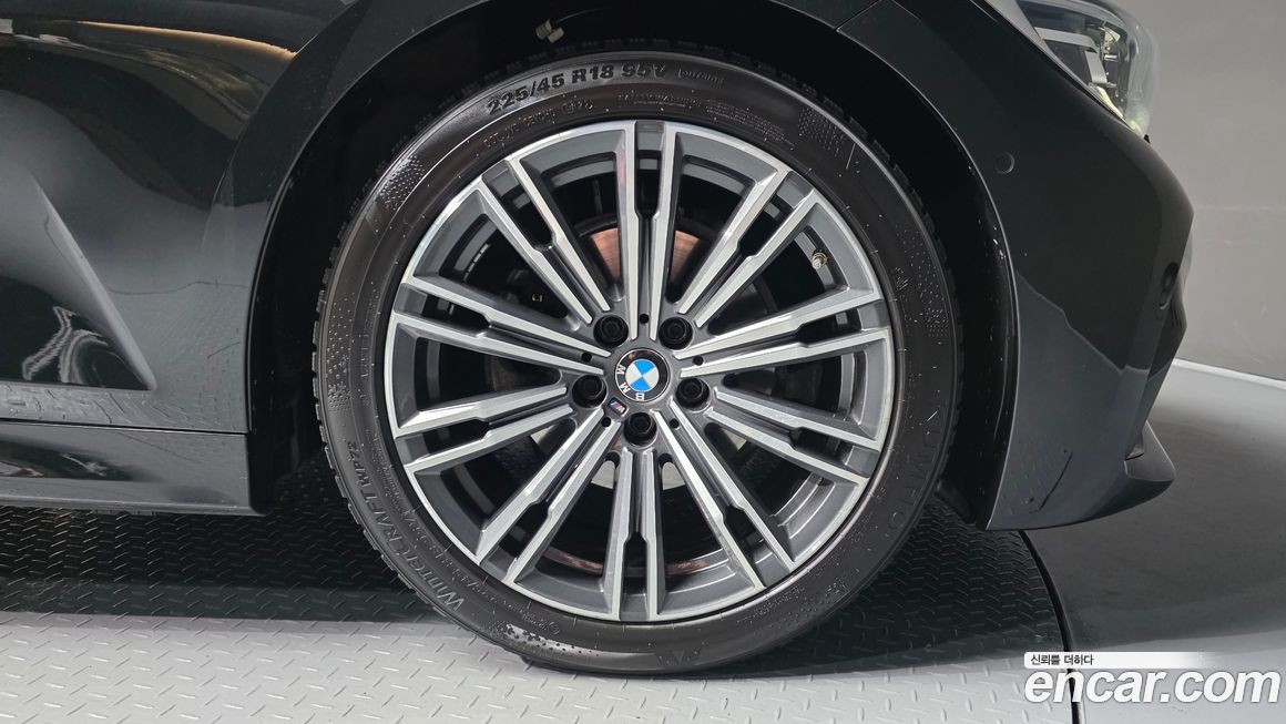 BMW 3-Series 2021