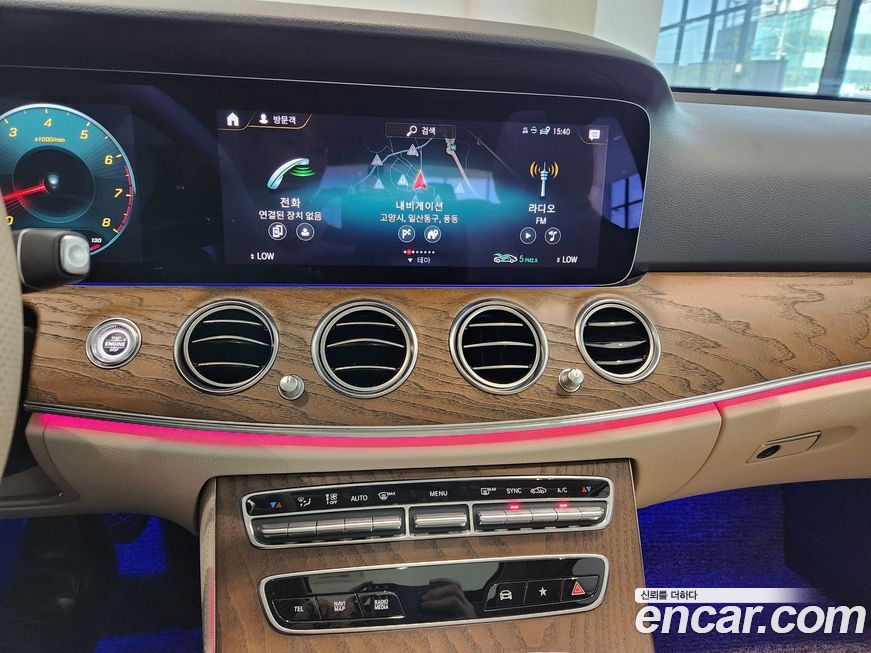 Mercedes-Benz E-Class 2021