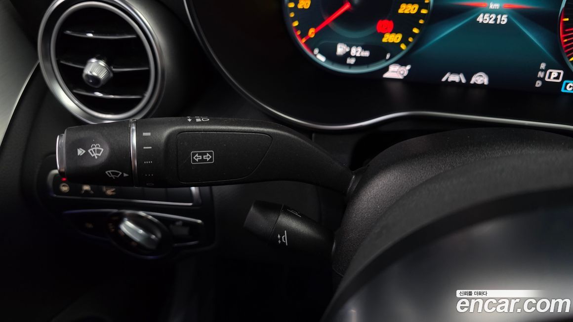 Mercedes-Benz C-Class 2023