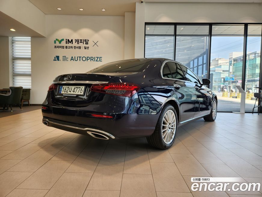 Mercedes-Benz E-Class 2021