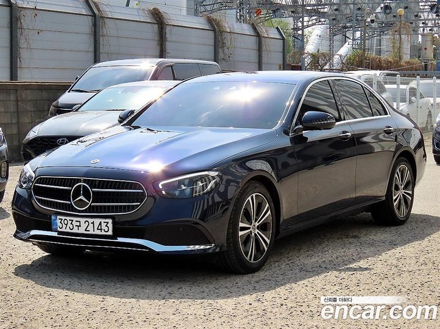 Mercedes-Benz E-Class 2022