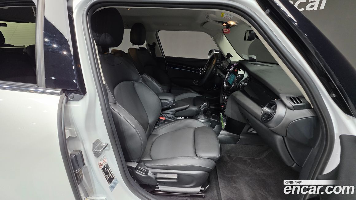 Mini Cooper 2023