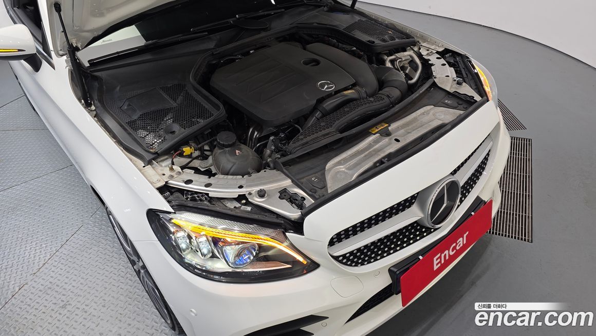 Mercedes-Benz C-Class 2023