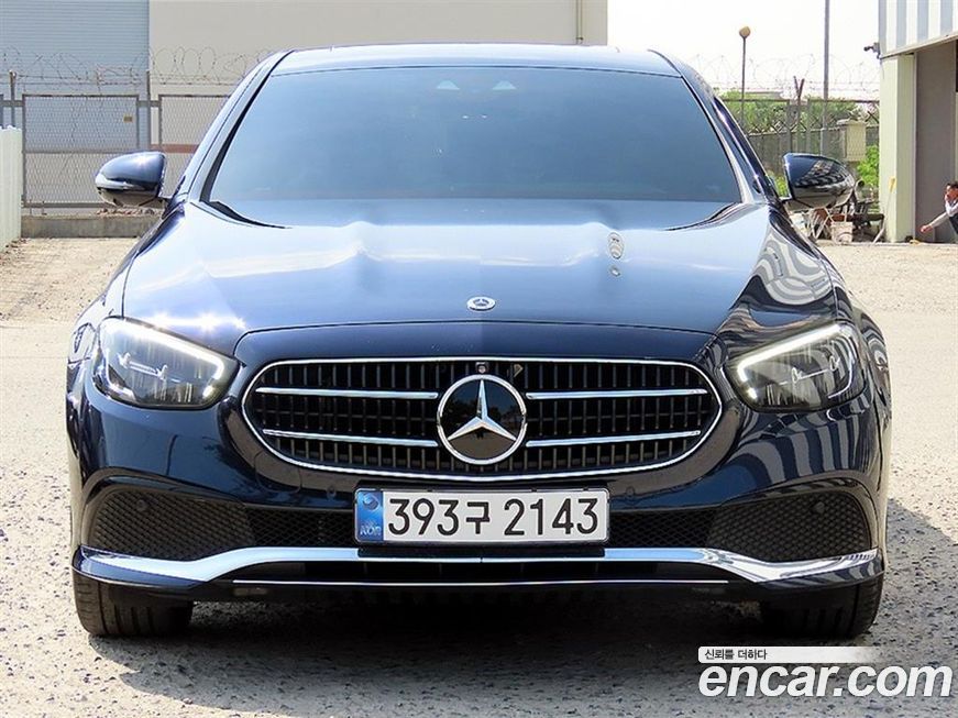 Mercedes-Benz E-Class 2022
