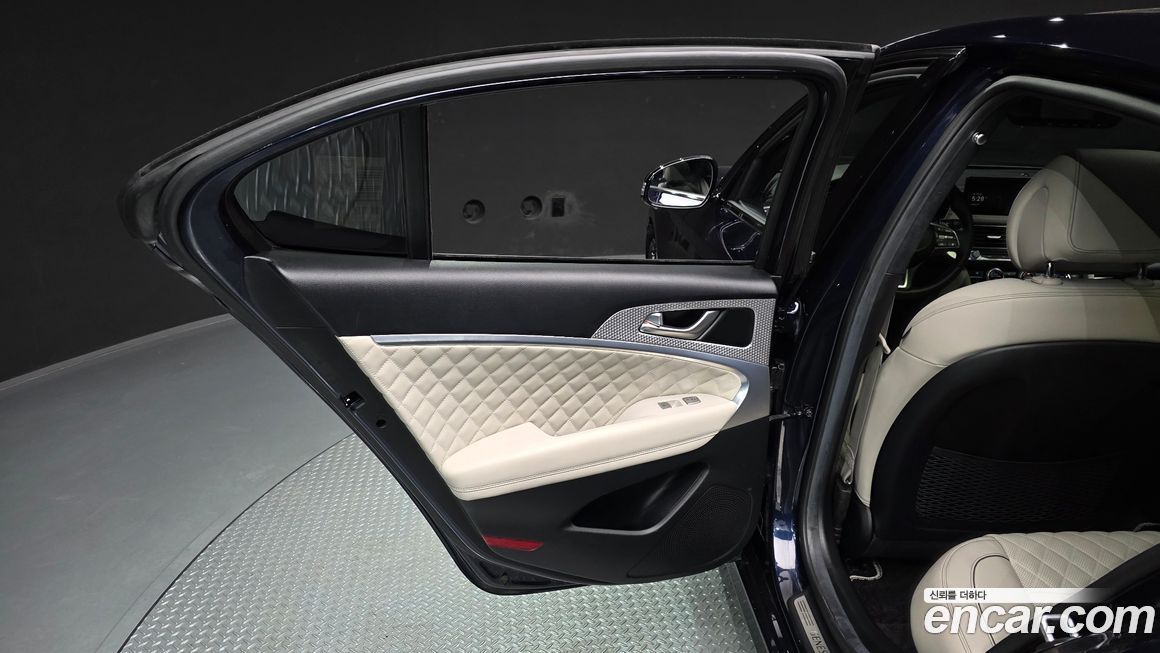 Genesis G70 2023