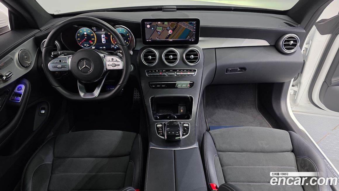 Mercedes-Benz C-Class 2023