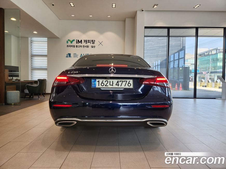 Mercedes-Benz E-Class 2021