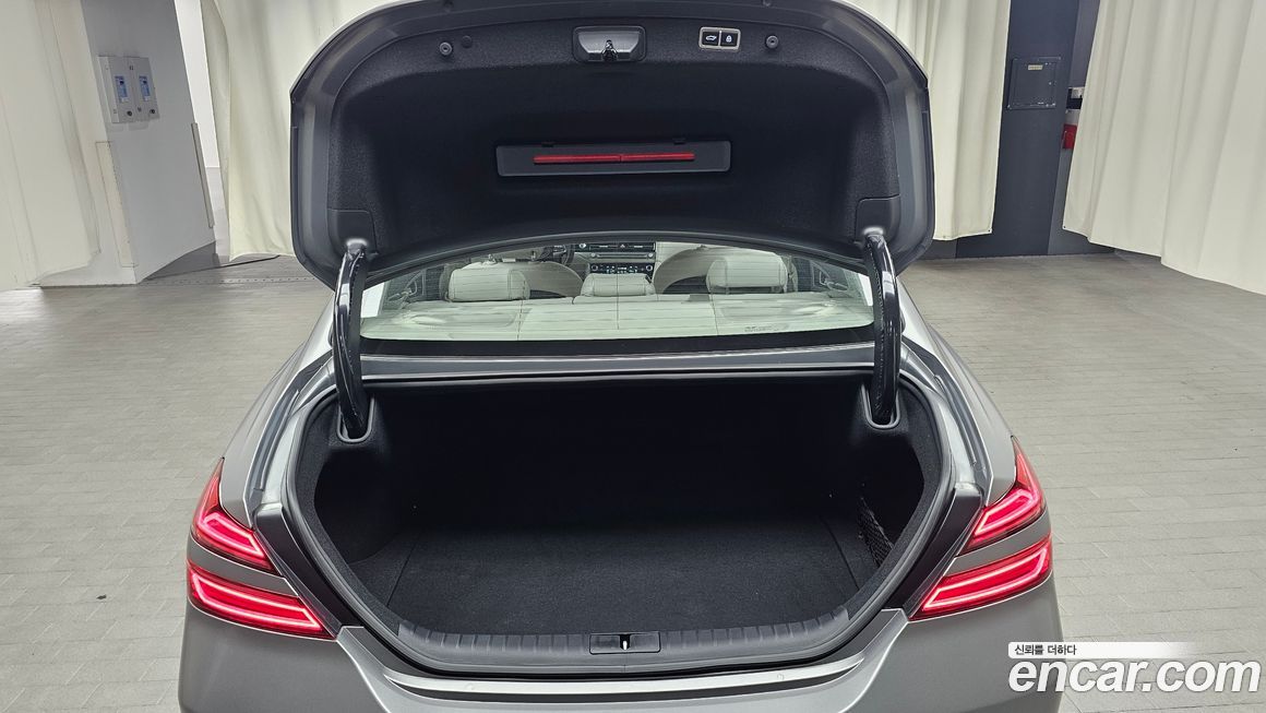 Genesis G70 2024