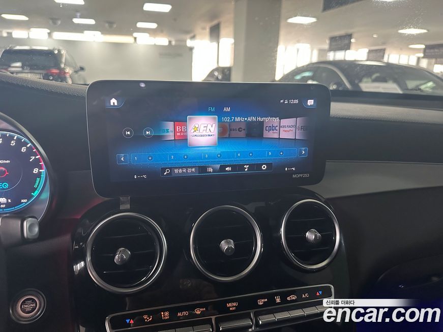 Mercedes-Benz GLC-Class 2021