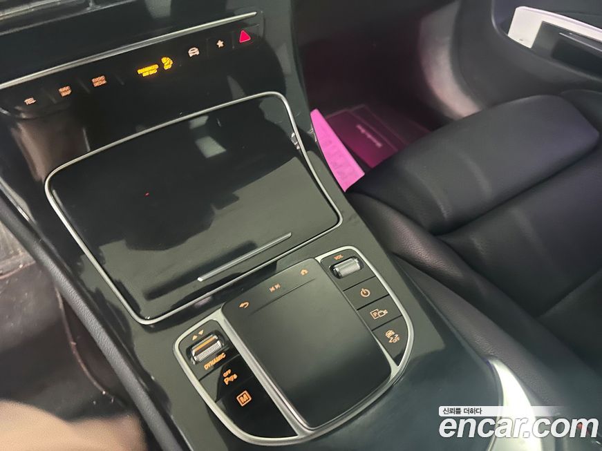 Mercedes-Benz GLC-Class 2021