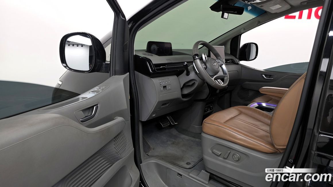 Hyundai Staria 2023