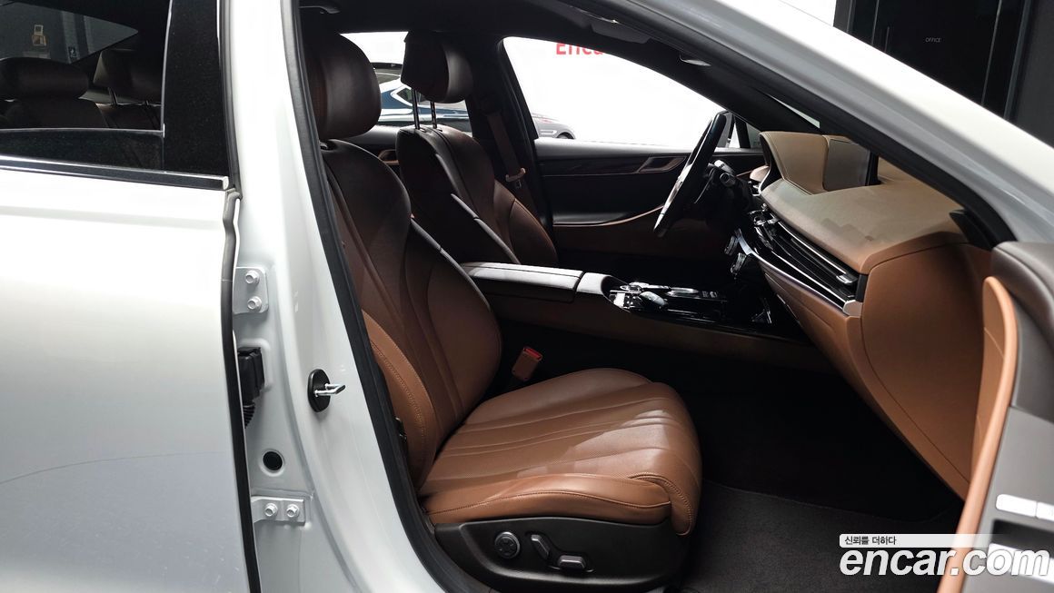 Genesis G80 2021